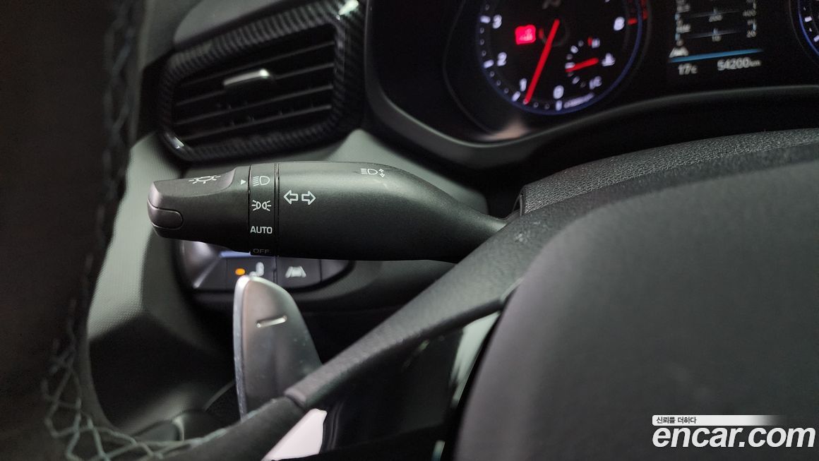 Hyundai Veloster 2022