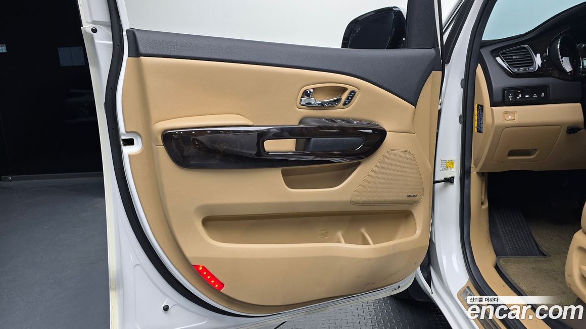 Kia Canival 2019