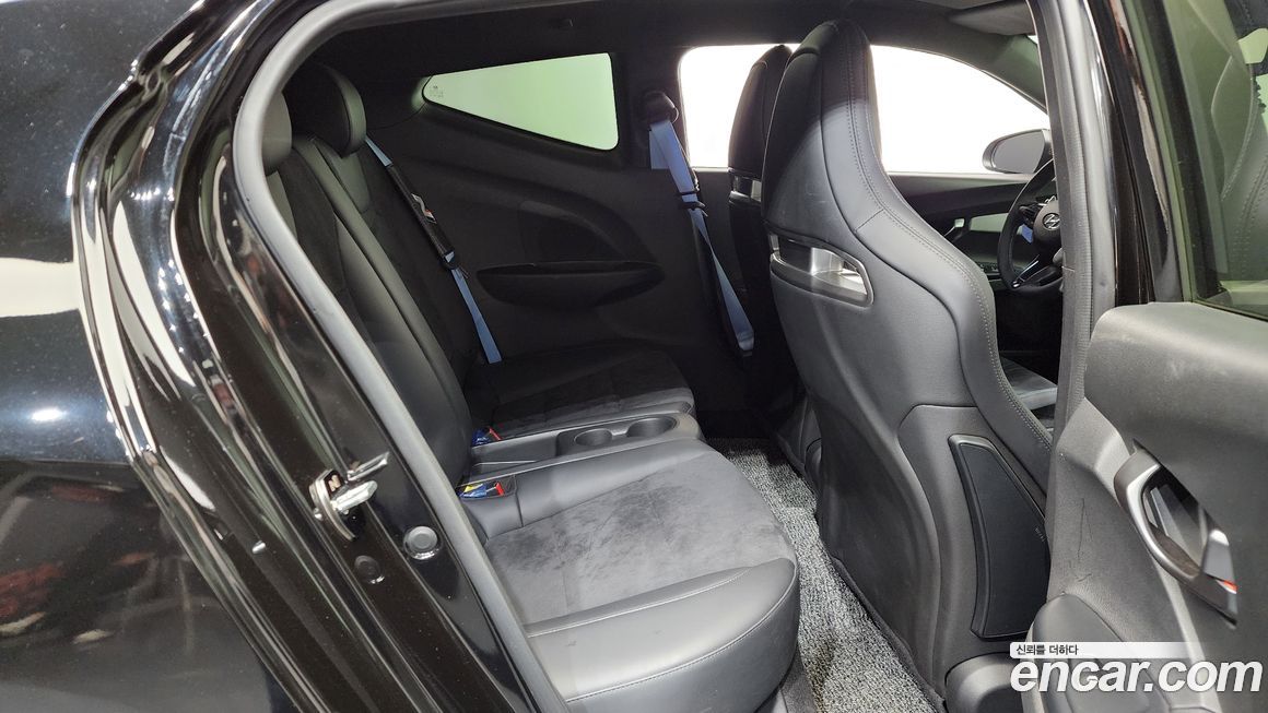 Hyundai Veloster 2022