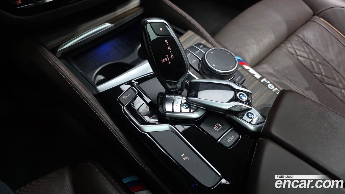 BMW 5-Series 2018