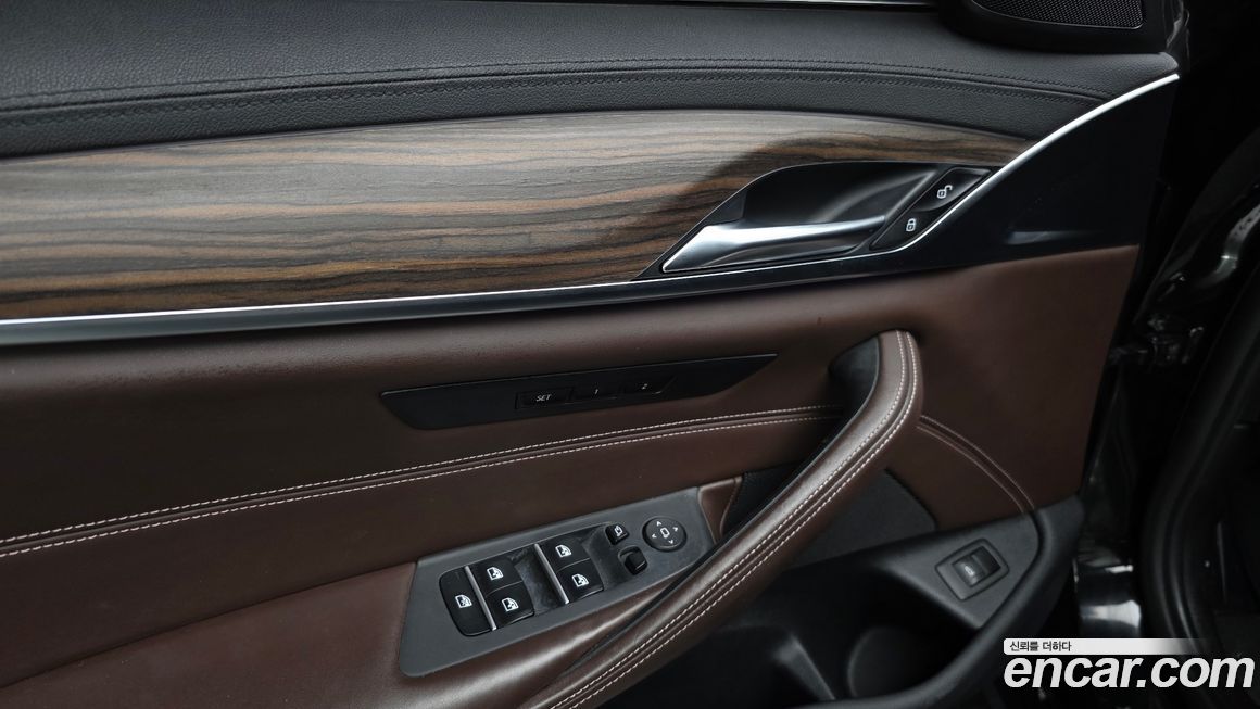 BMW 5-Series 2018