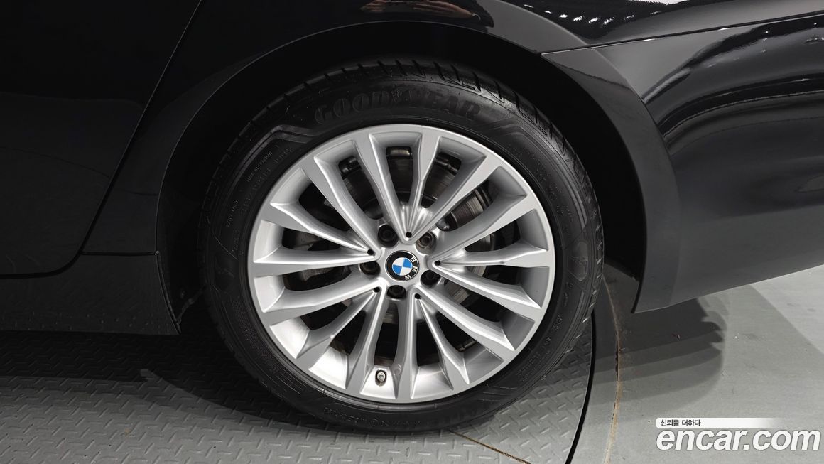 BMW 5-Series 2018