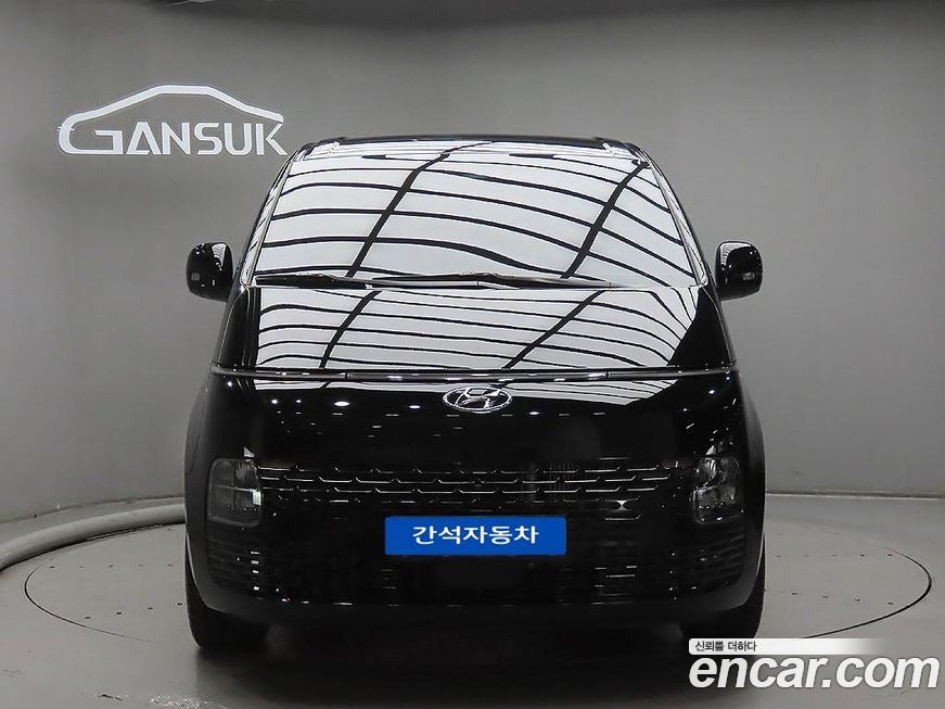 Hyundai Staria 2024