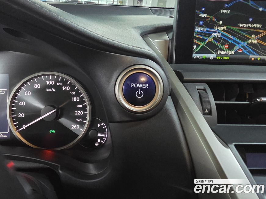 Lexus NX 2015