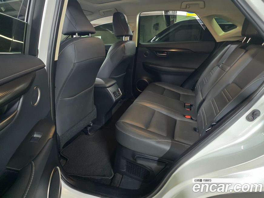 Lexus NX 2015
