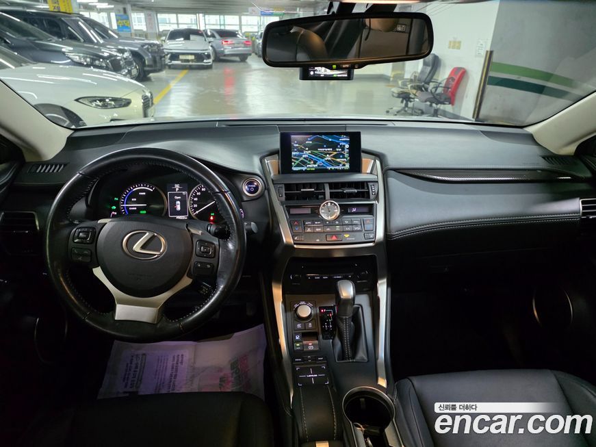Lexus NX 2015