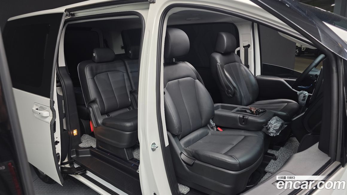 Hyundai Staria 2022