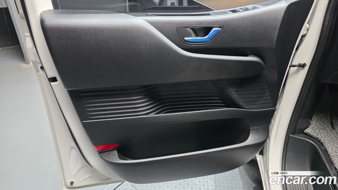 Hyundai Staria 2022
