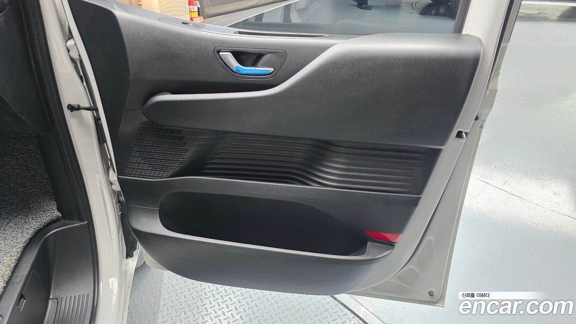 Hyundai Staria 2022