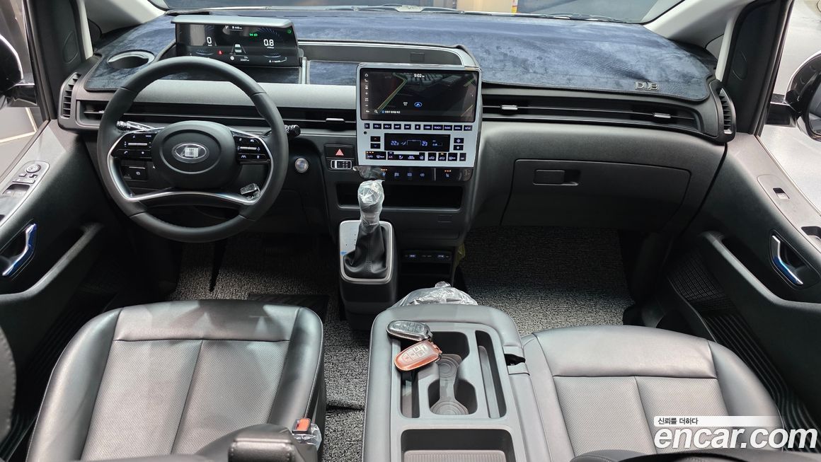 Hyundai Staria 2022