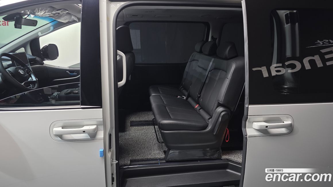Hyundai Staria 2022