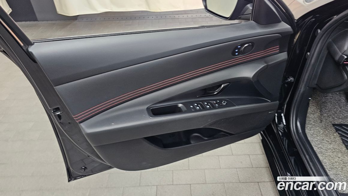 Hyundai AVANTE 2025