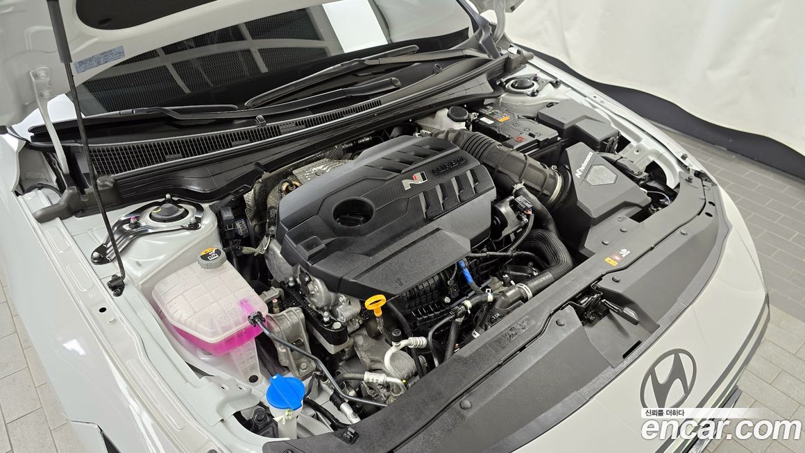 Hyundai AVANTE 2024