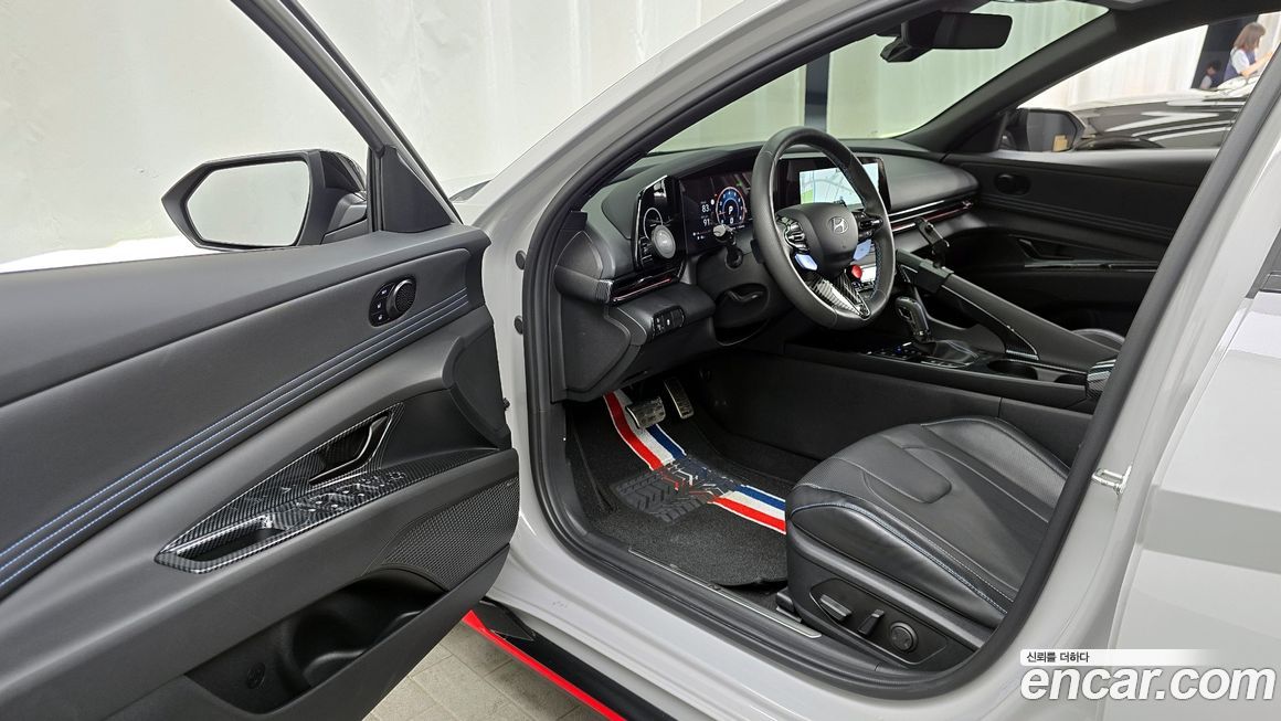 Hyundai AVANTE 2024