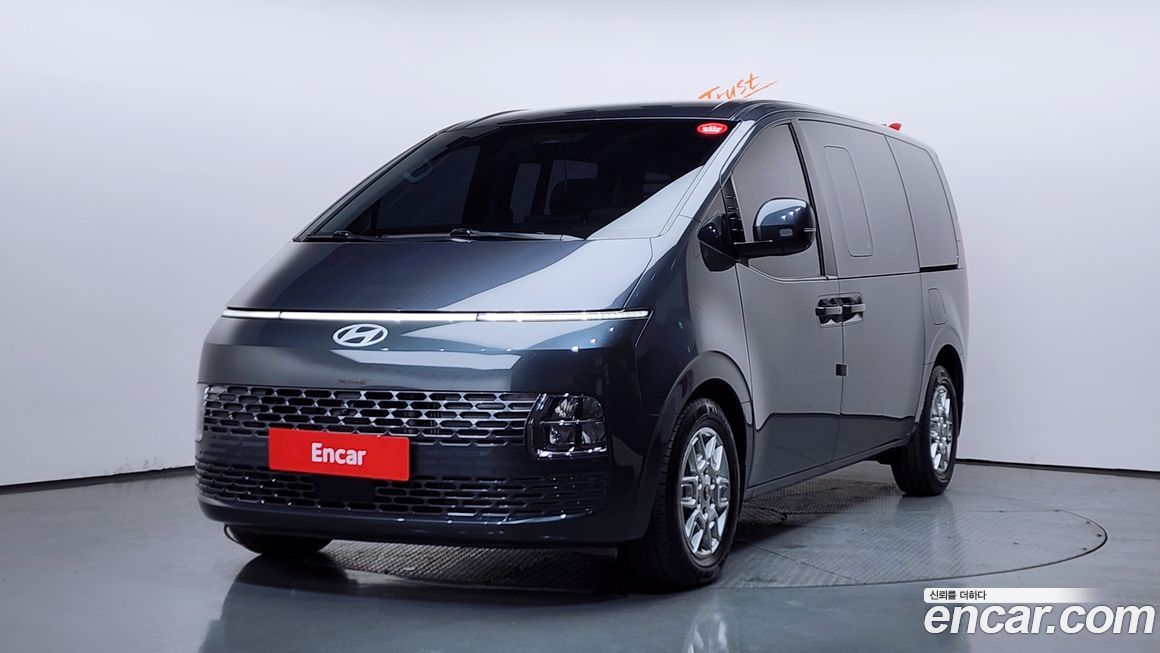Hyundai Staria 2025