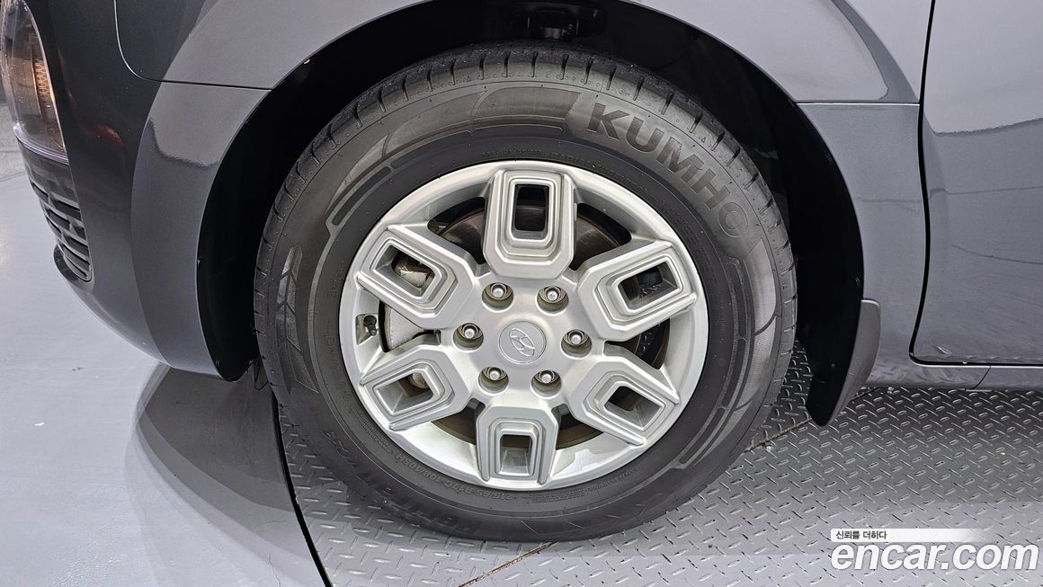 Hyundai Staria 2023