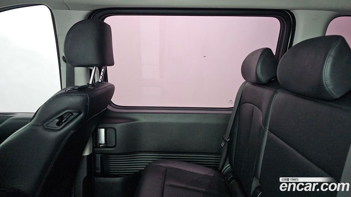 Hyundai Staria 2024