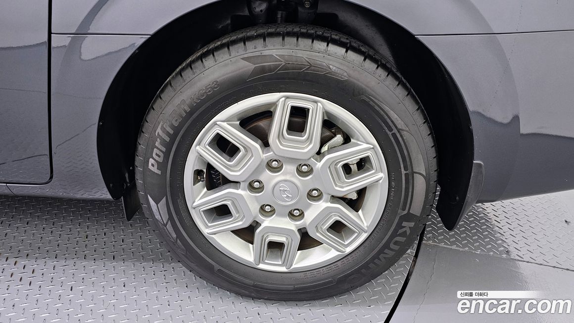 Hyundai Staria 2023