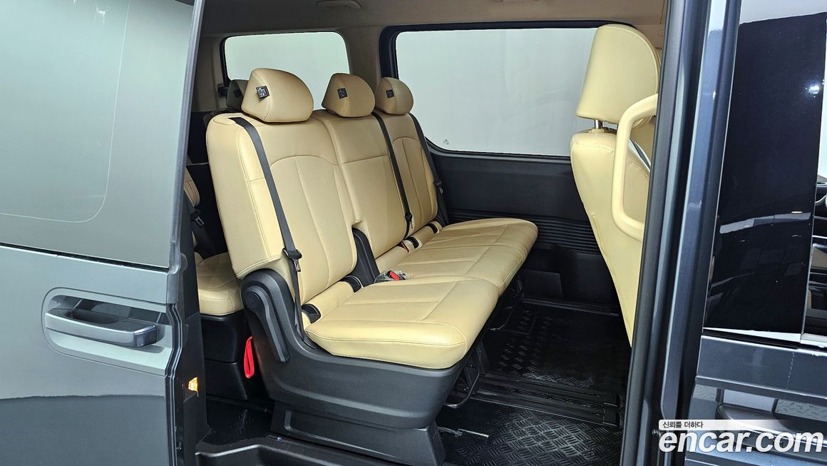 Hyundai Staria 2023