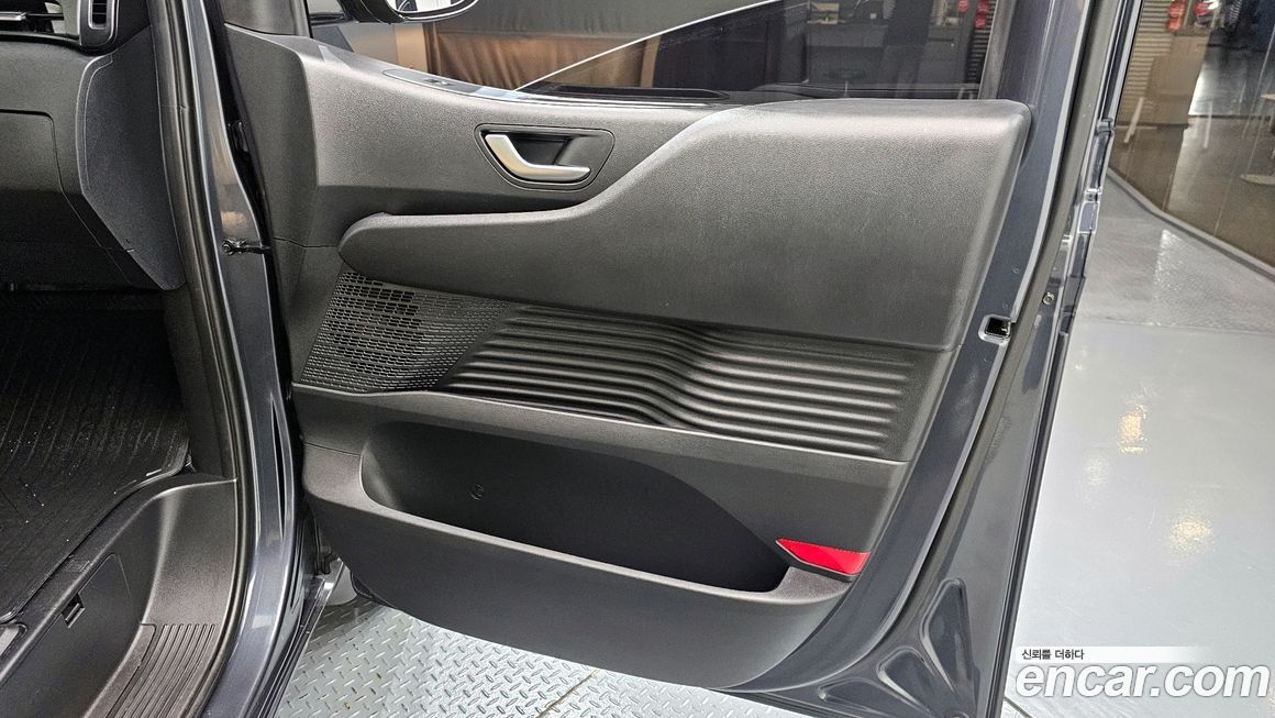 Hyundai Staria 2023
