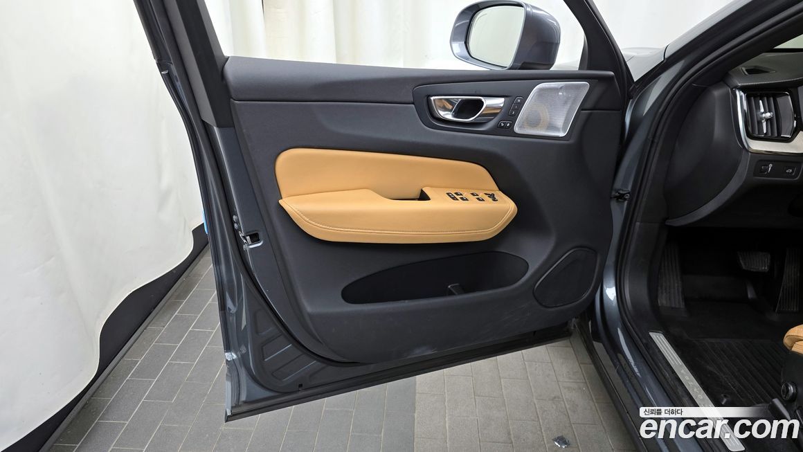 Volvo XC60 2019