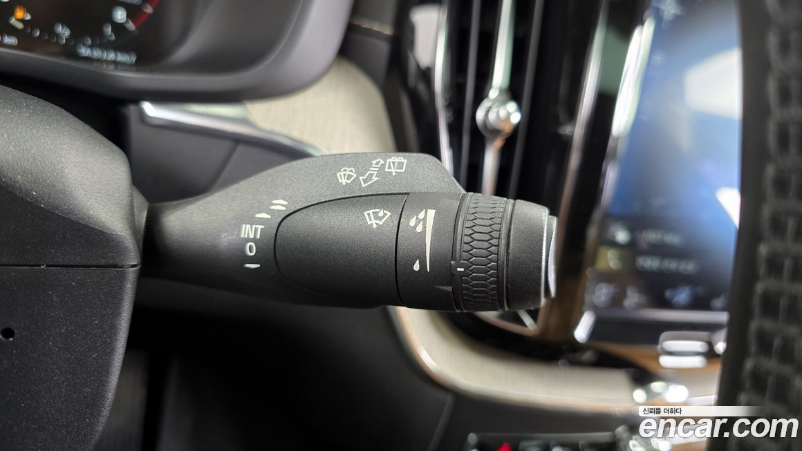 Volvo XC60 2019