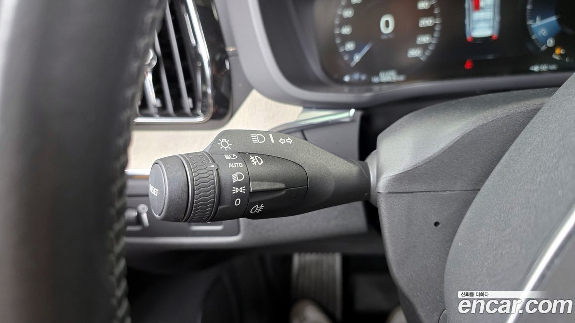 Volvo XC60 2019