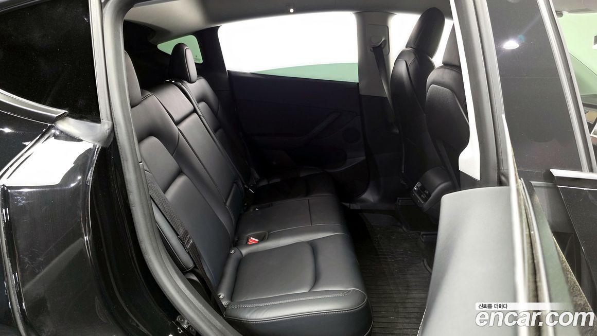 Tesla Model Y 2021