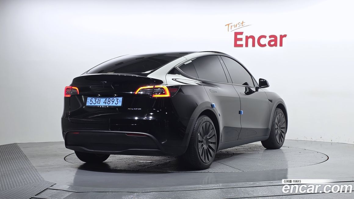 Tesla Model Y 2021