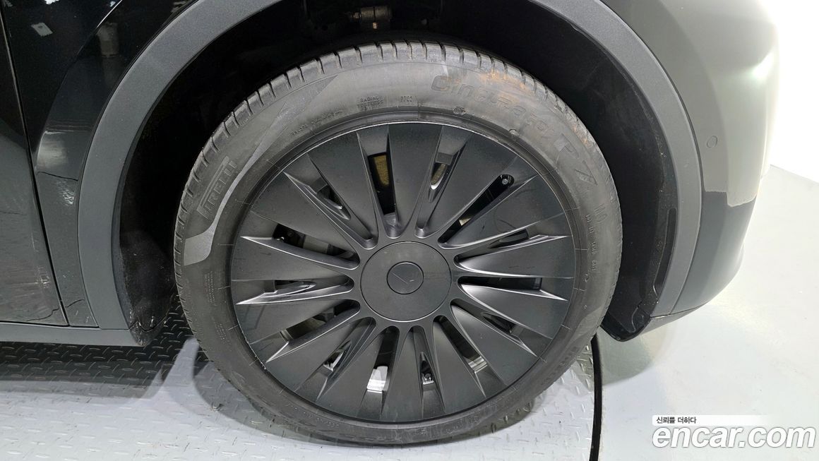 Tesla Model Y 2021