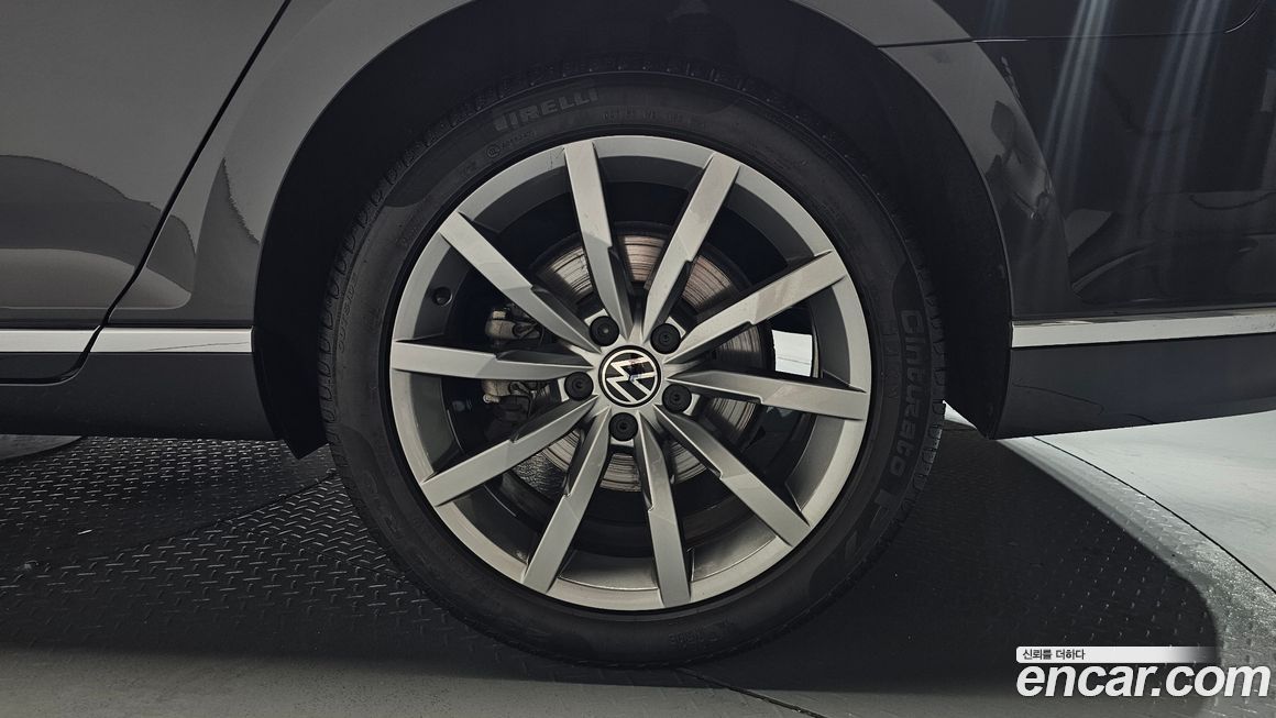 Volkswagen Passat 2022