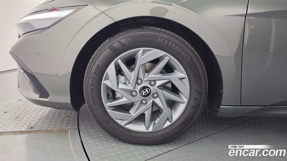 Hyundai AVANTE 2025