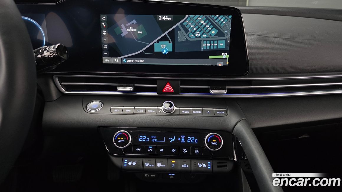 Hyundai AVANTE 2025