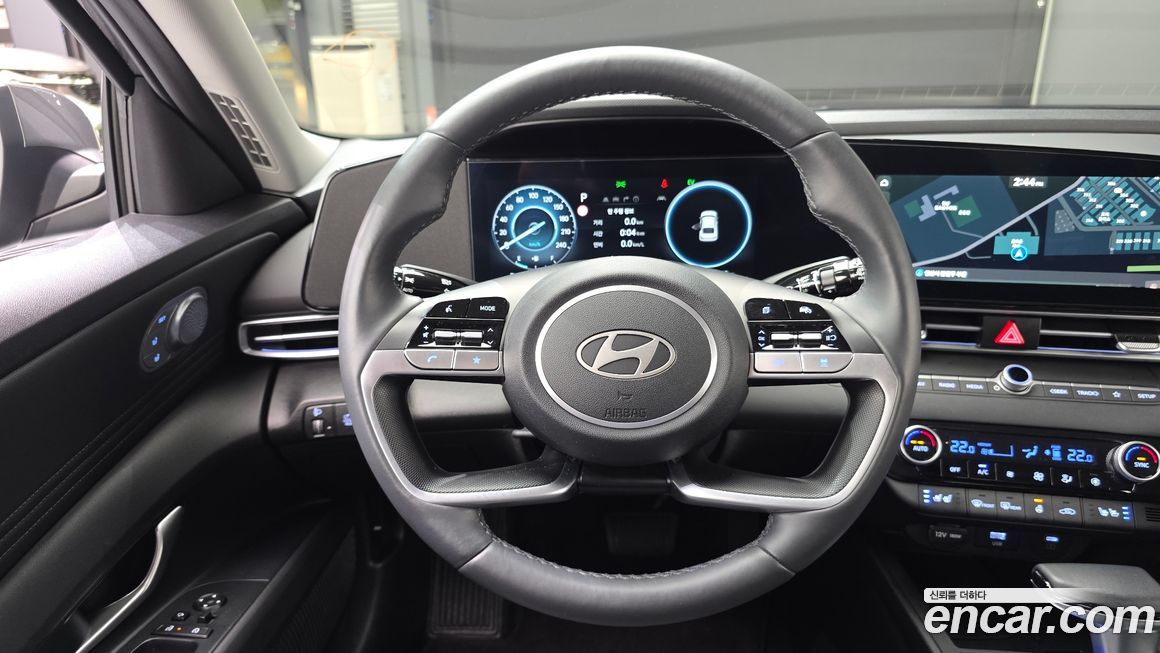 Hyundai AVANTE 2025