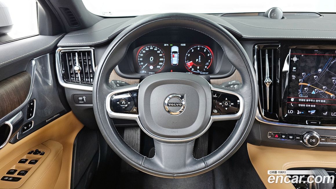 Volvo V90 2021