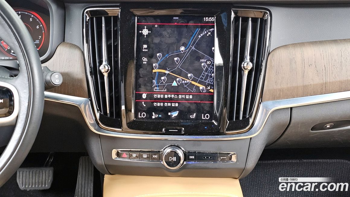 Volvo V90 2021