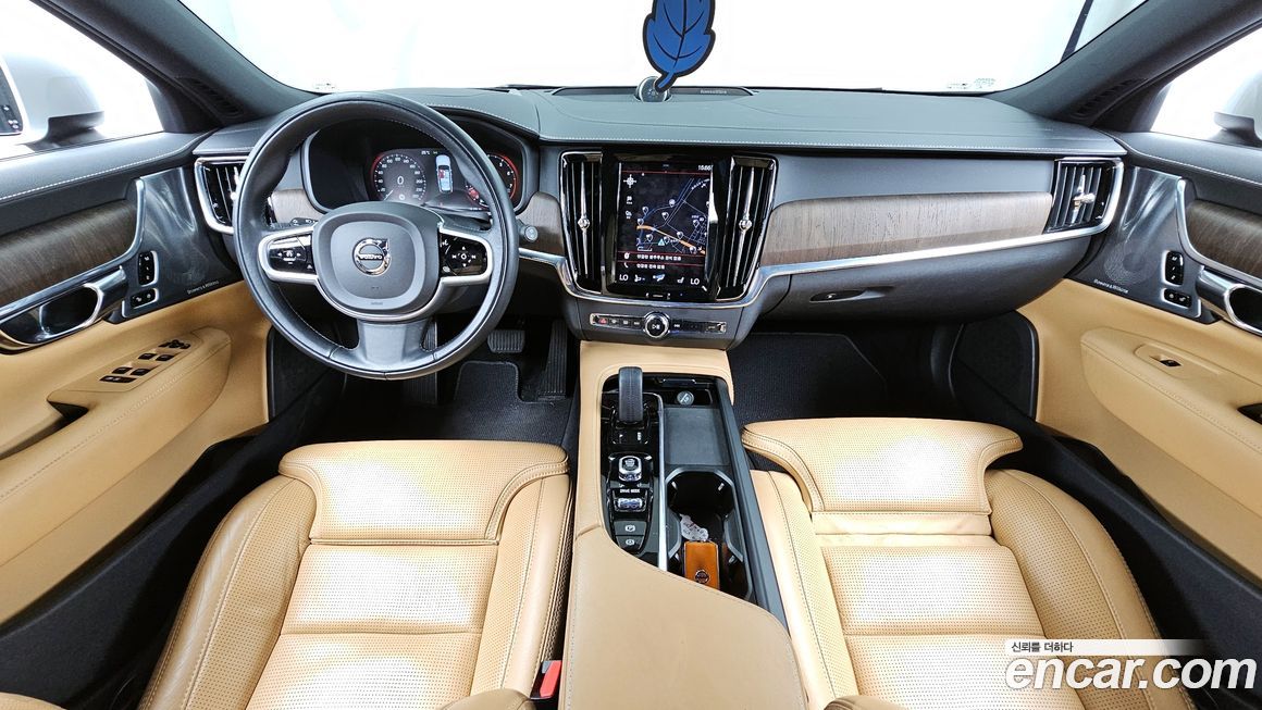Volvo V90 2021