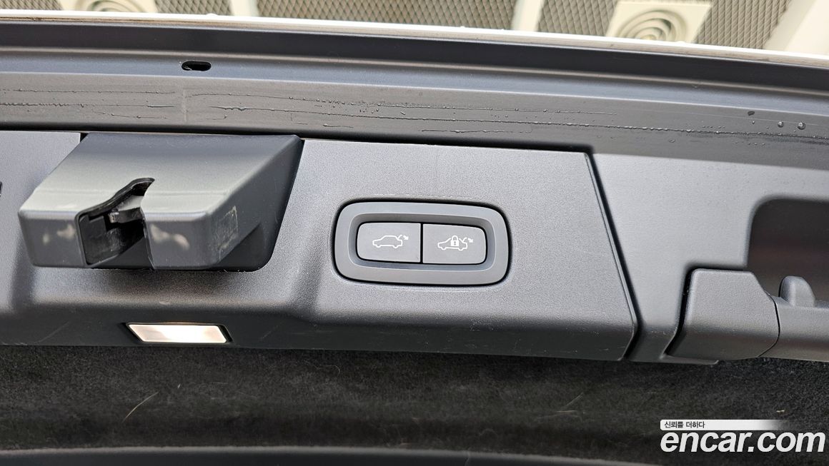 Volvo V90 2021