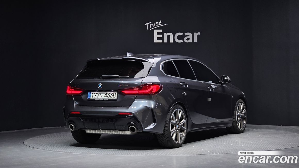 BMW 1-Series 2022
