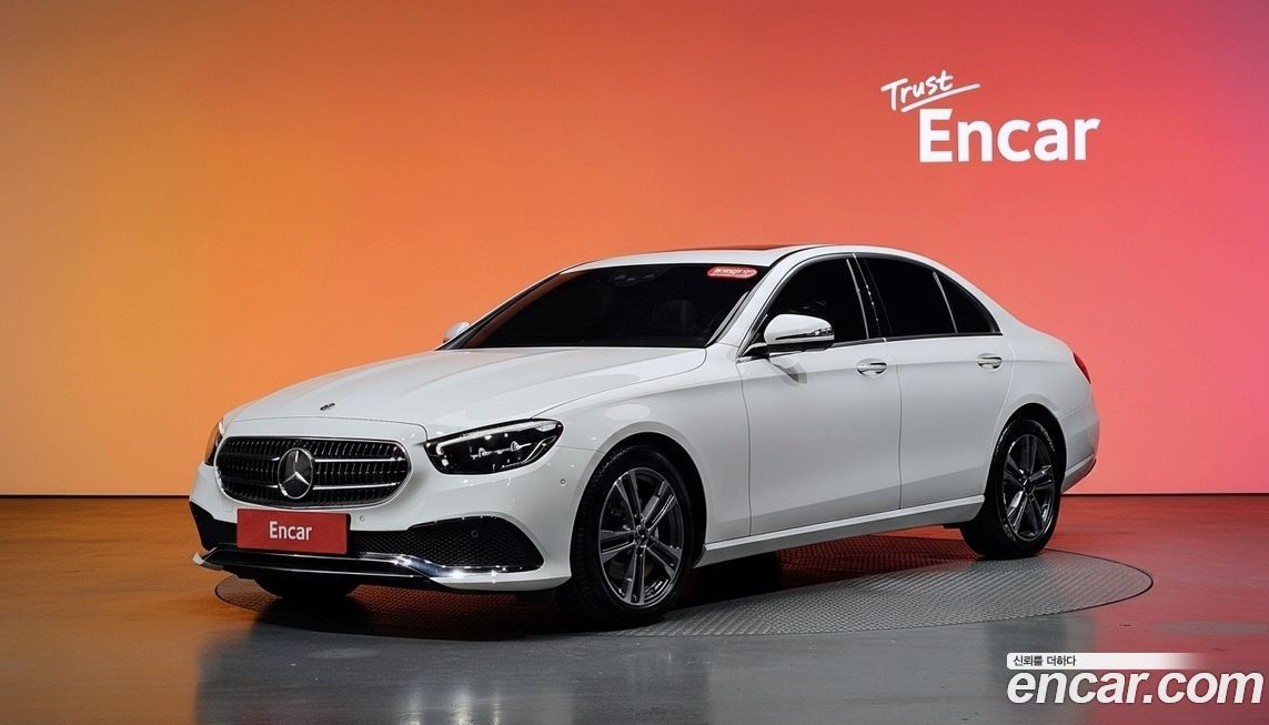 Mercedes-Benz E-Class 2023