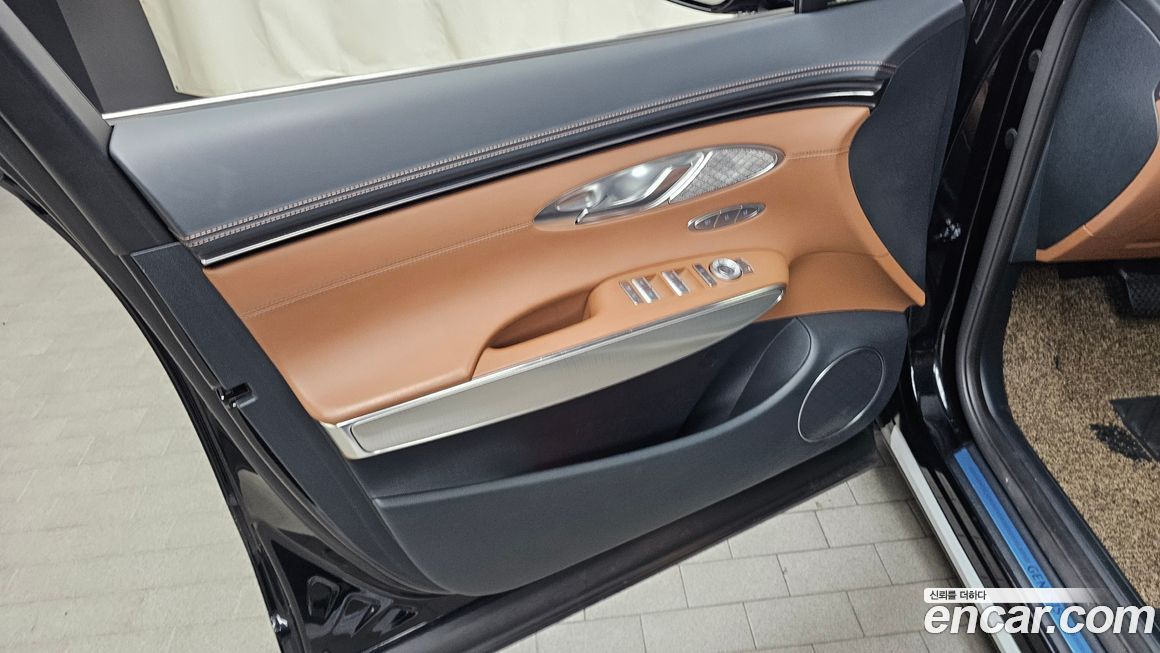 Genesis GV70 2023