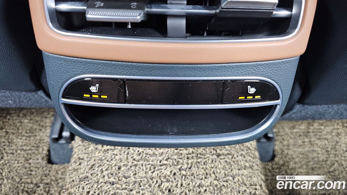 Genesis GV70 2023