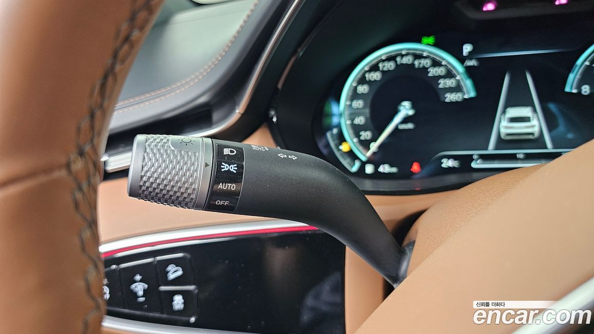 Genesis GV70 2023