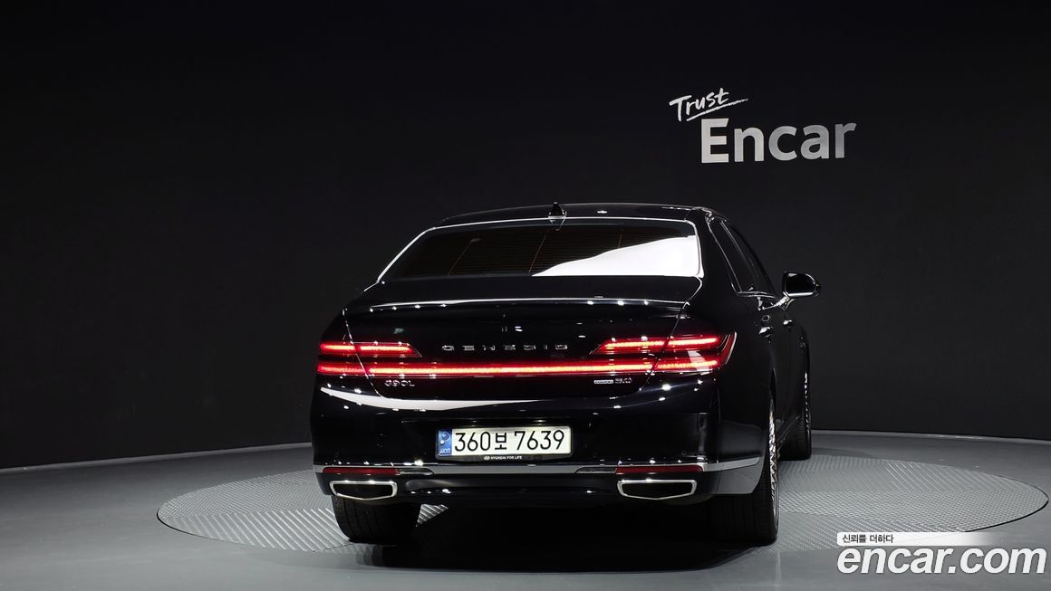 Genesis G90 2020