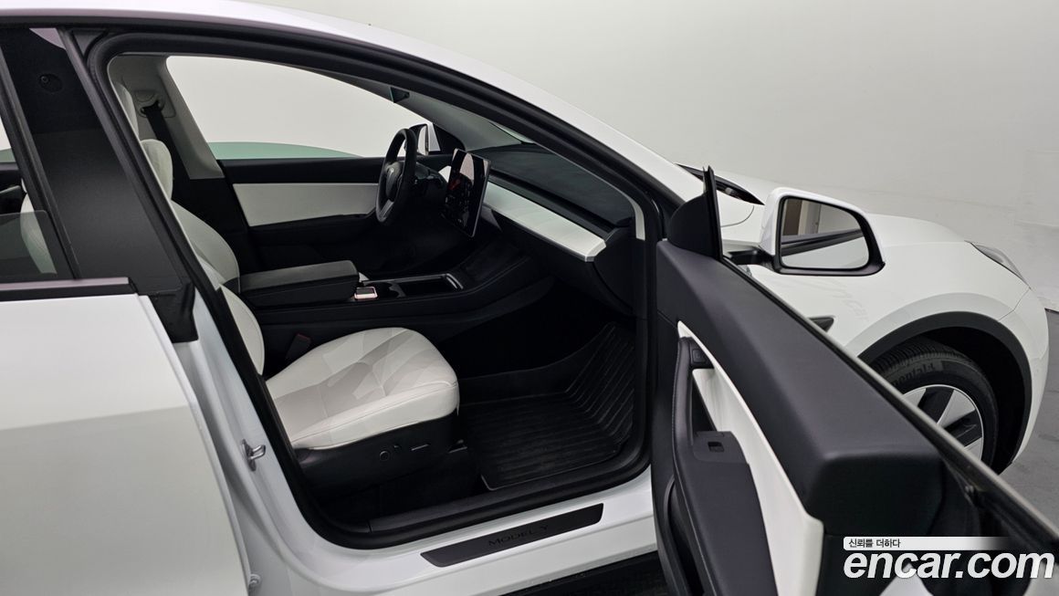 Tesla Model Y 2021