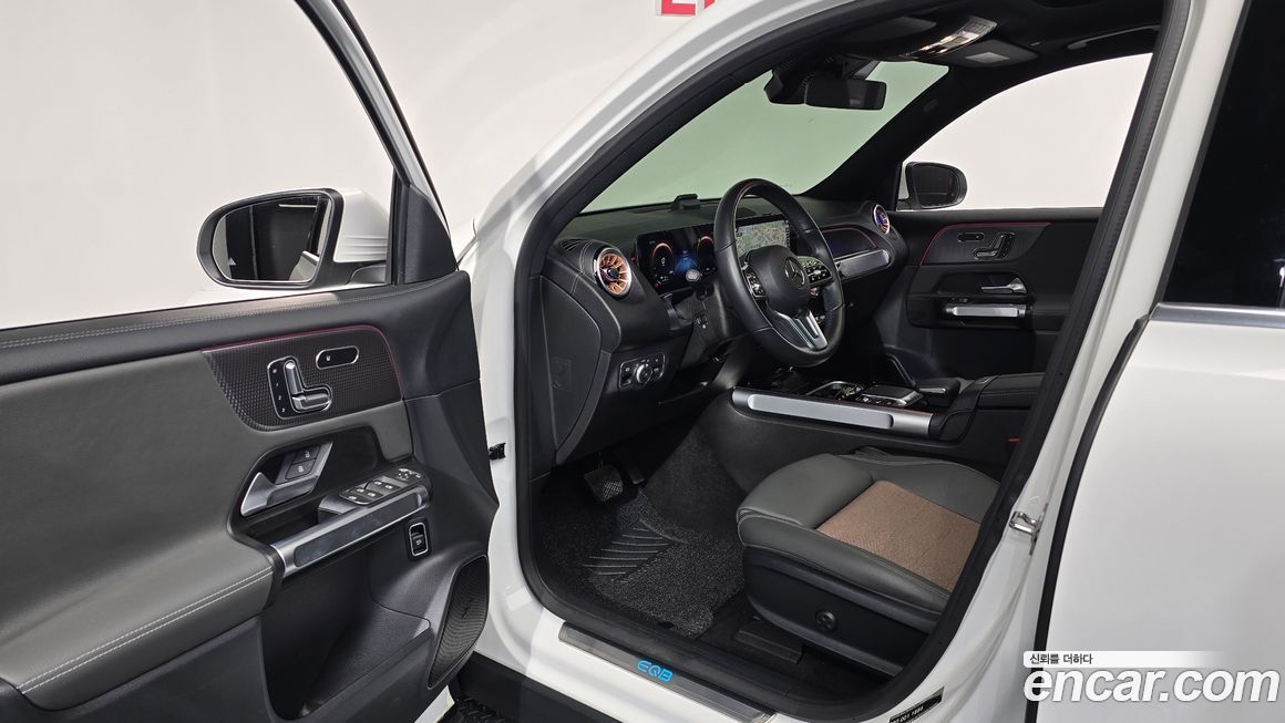 Mercedes-Benz EQB 2024