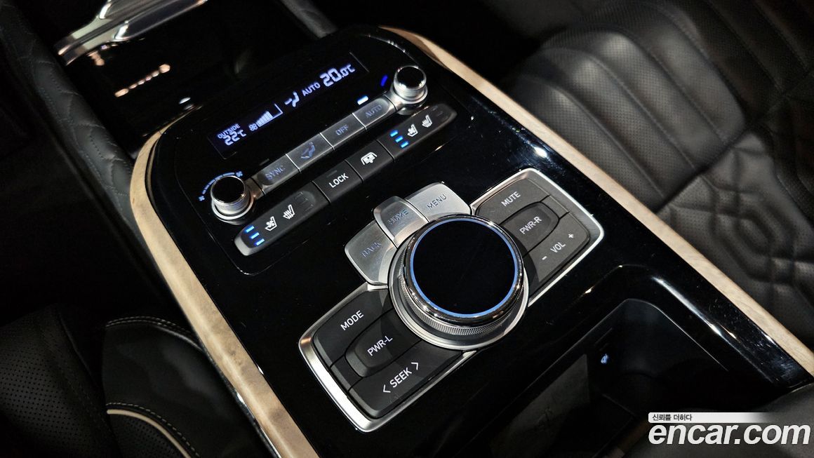Genesis G90 2020