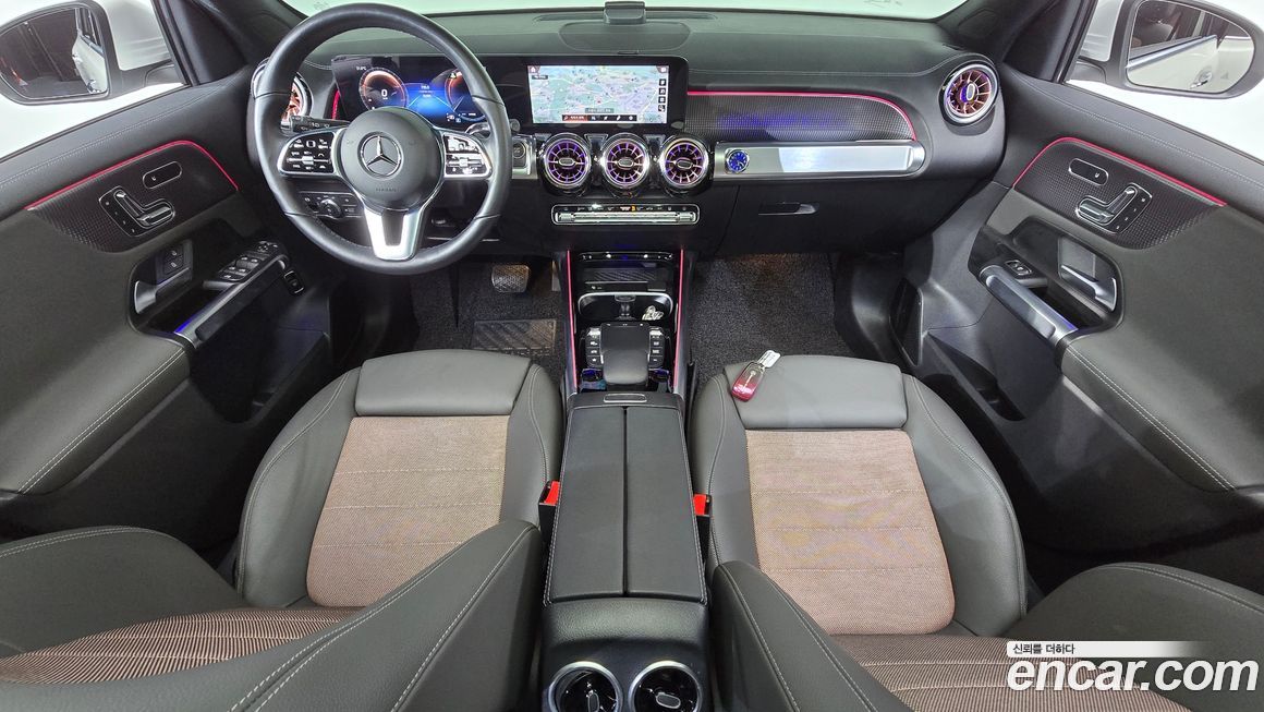 Mercedes-Benz EQB 2024