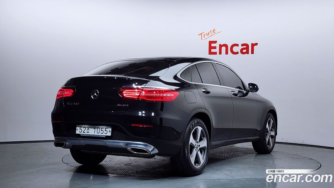 Mercedes-Benz GLC-Class 2019
