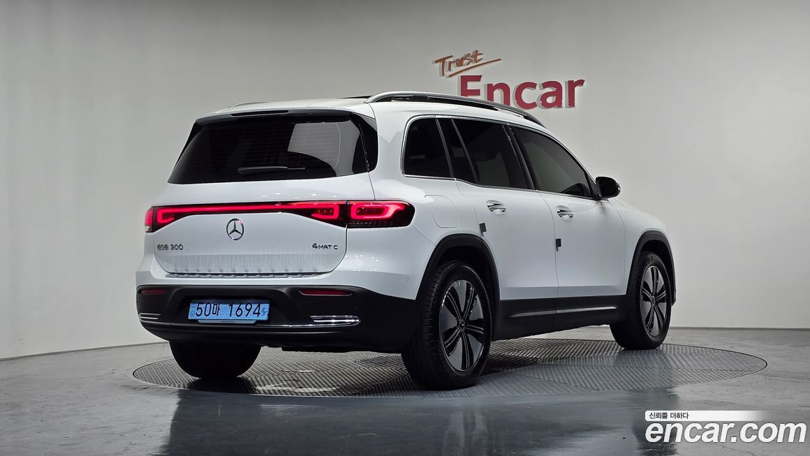 Mercedes-Benz EQB 2024